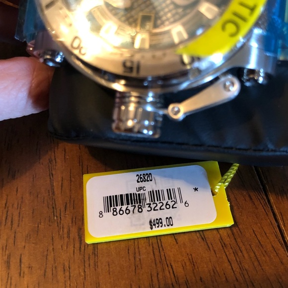 NWT Limited Edition Invicta Batman men’s watch - Picture 6 of 6